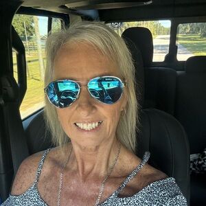 Meet your Posher, Tanya